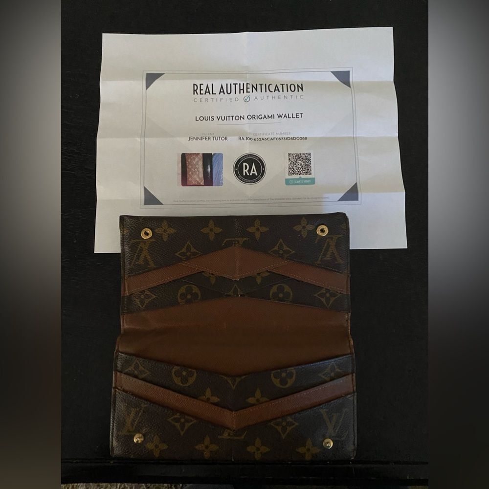 RARE auth Louis Vuitton Mono origami wallet‎ w/certificate included - Picture 2 of 9